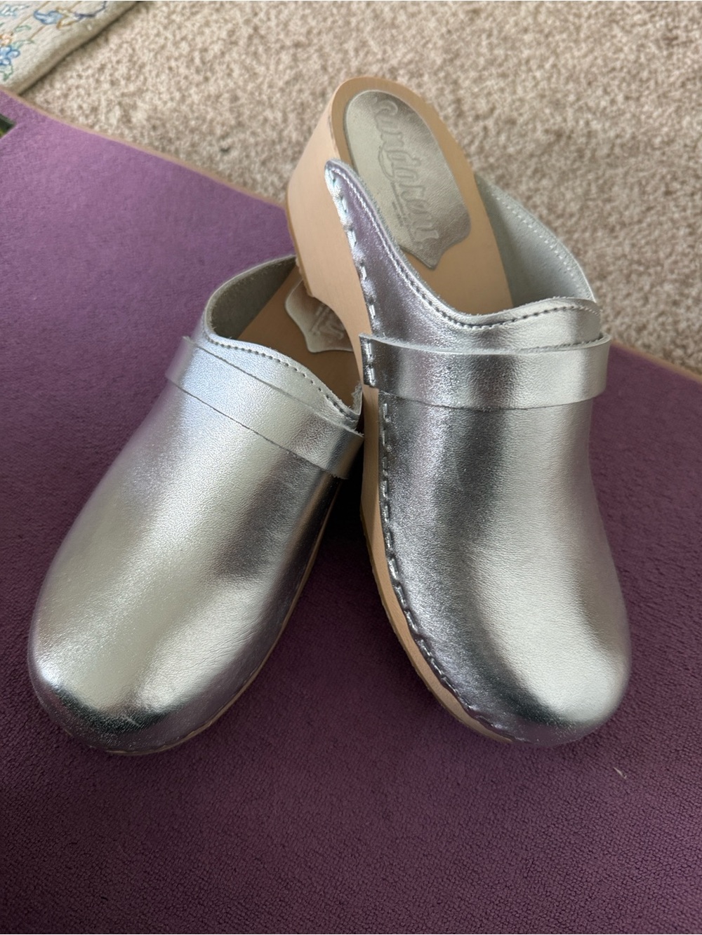 Metallic Silver Slip-On Women's Clogs